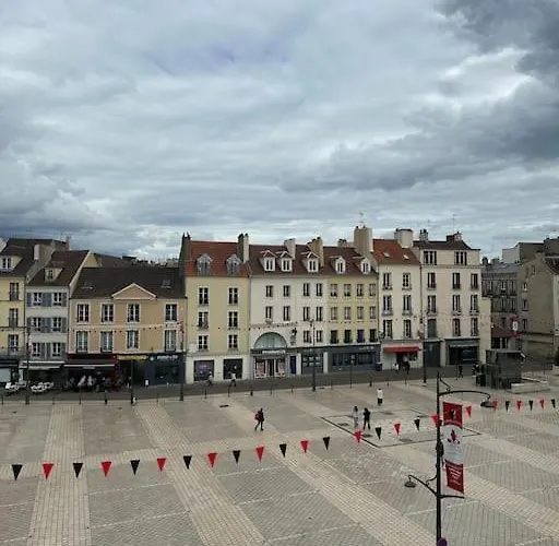 Premium House En Hypercentre - Parking Inclus Et A 7 Mins Rer A