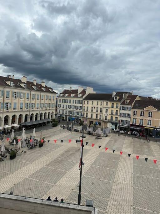 Premium House En Hypercentre - Parking Inclus Et A 7 Mins Rer A Apartment Saint-Germain-en-Laye